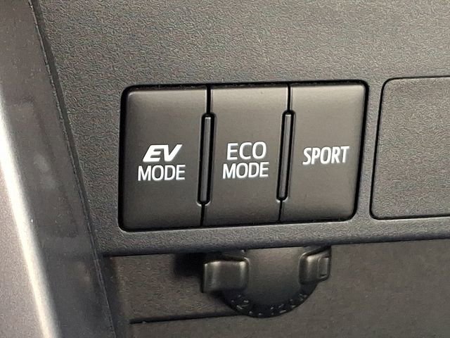 Used 2017 Toyota RAV4 XLE image 15