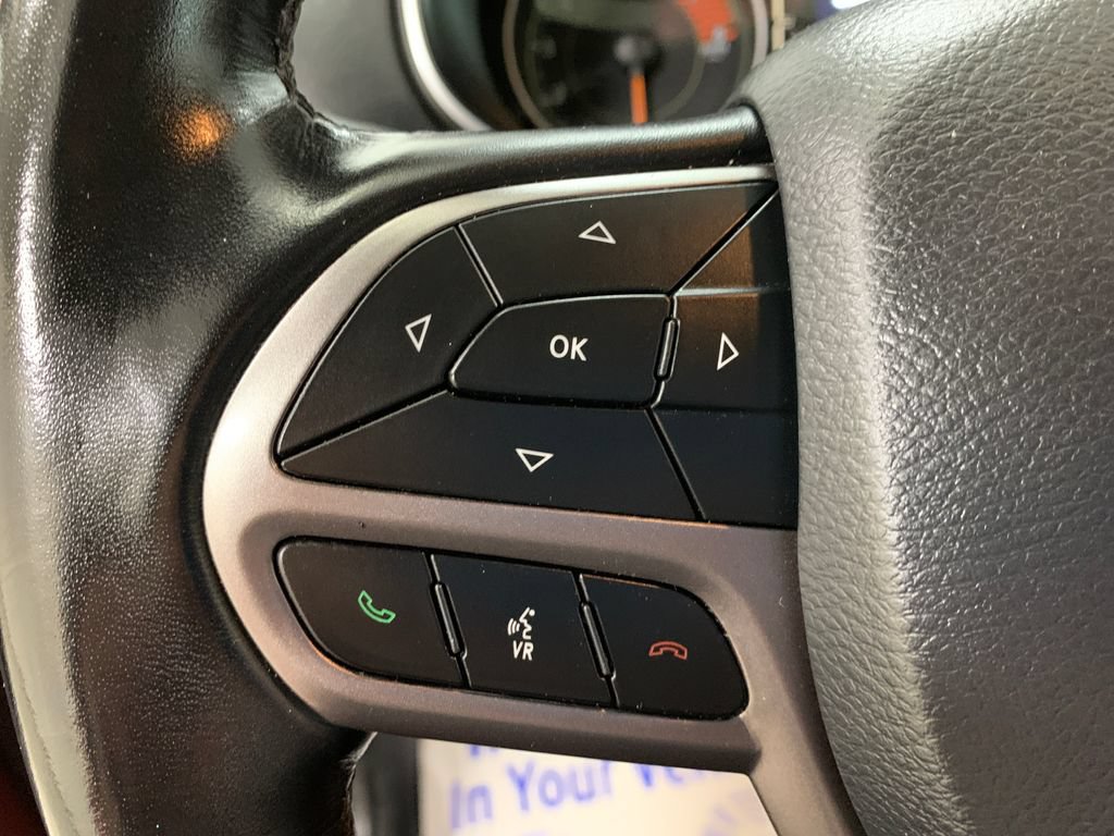 Used 2021 Jeep Cherokee Latitude Lux AWD/4WD image 13