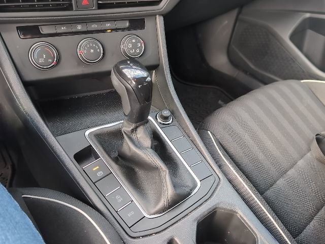 Used 2022 Volkswagen Jetta Sport image 19