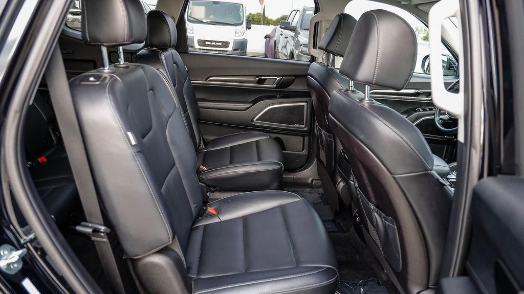 Used 2025 Kia Telluride S AWD/4WD image 20