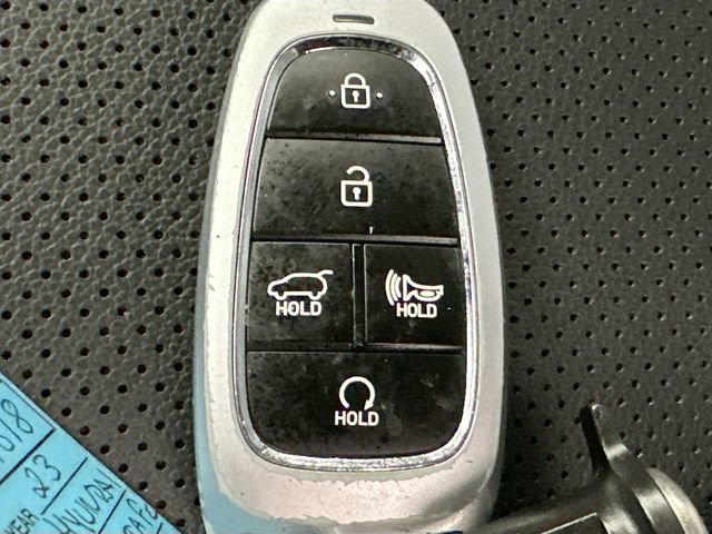 Used 2023 Hyundai Santa Fe XRT image 17