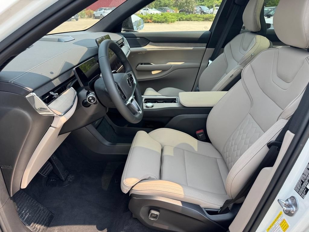 New 2025 Volvo EX90 Plus AWD/4WD image 7