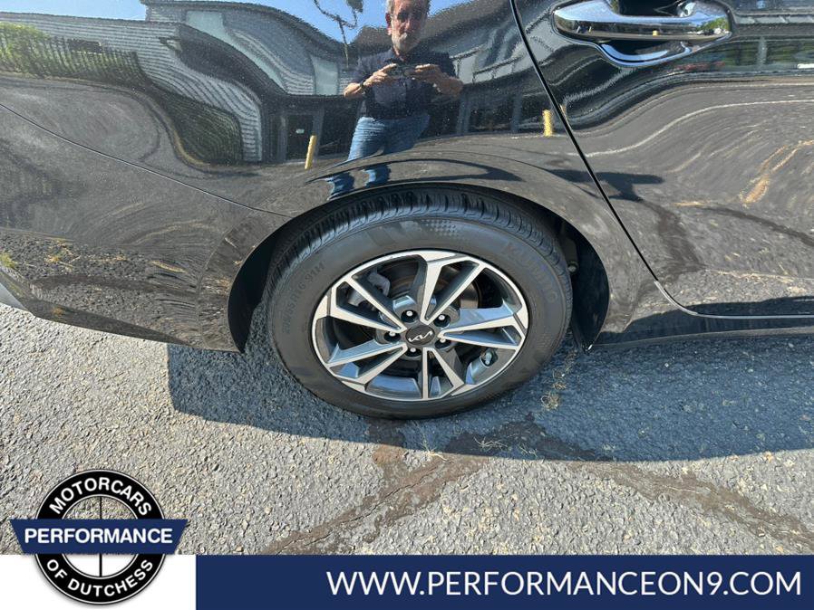 Used 2024 Kia Forte LXS image 12