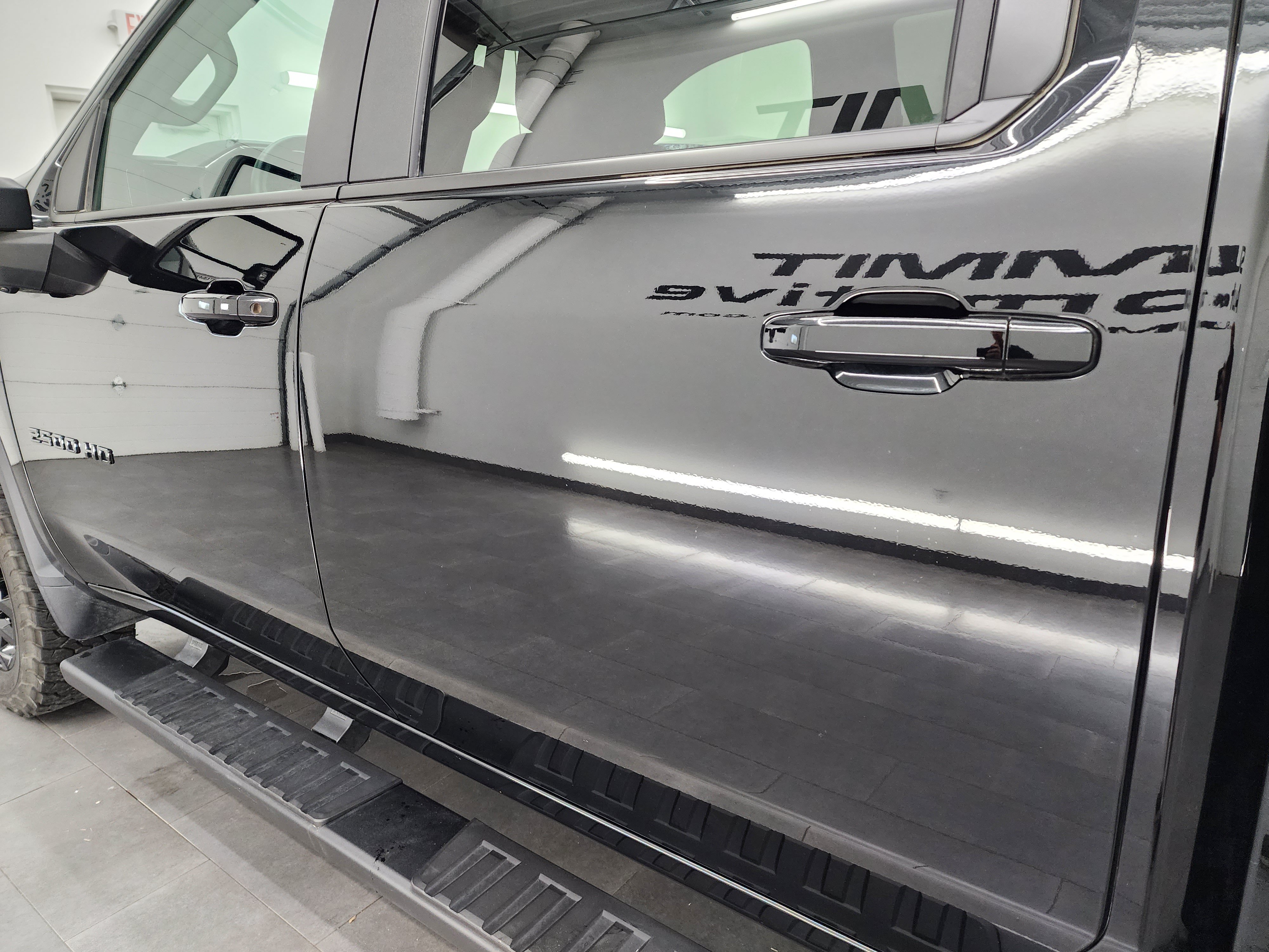 Used 2025 Chevrolet Silverado 2500 LT w/ Trail Boss Package AWD/4WD image 35