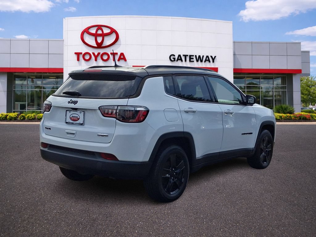 Used 2022 Jeep Compass Latitude w/ Convenience Group AWD/4WD image 5