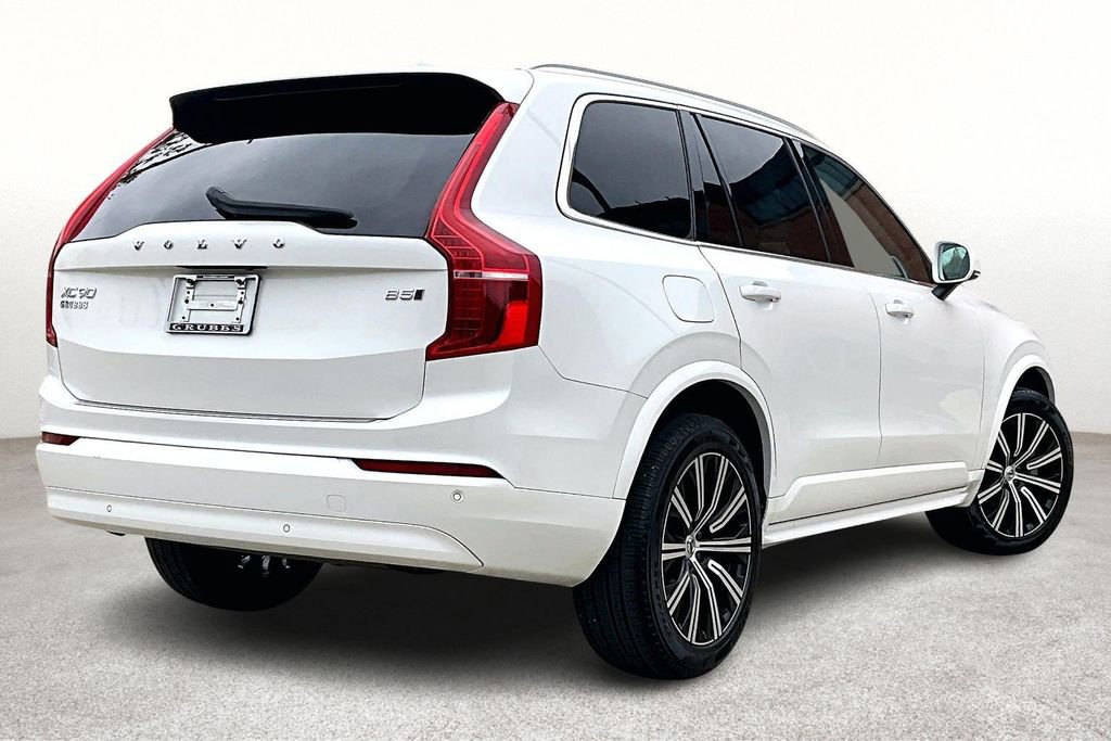 Used 2023 Volvo XC90 B5 Core w/ Climate Package image 2
