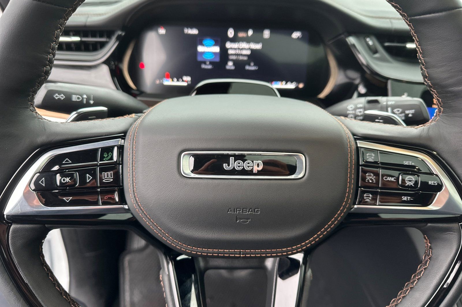 New 2026 Jeep Grand Cherokee Summit image 23