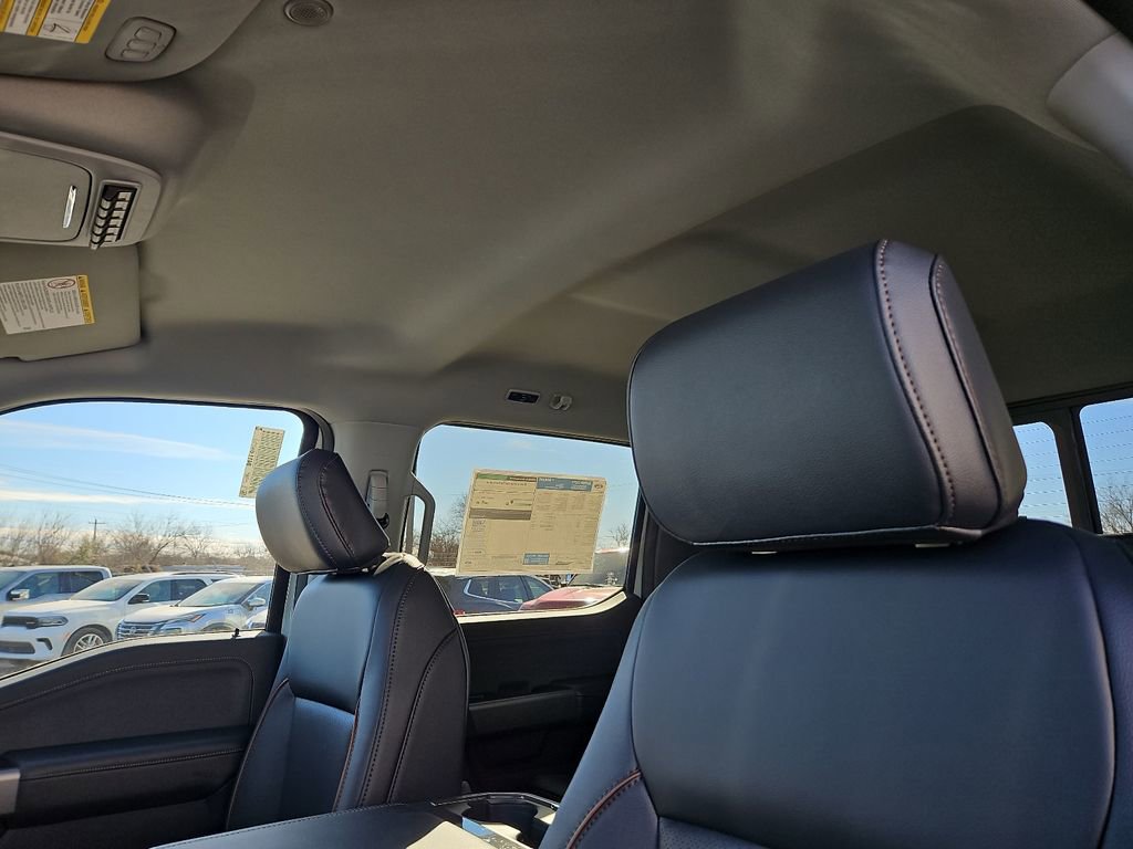 New 2026 Ford F250 Lariat w/ Black Appearance Package image 22
