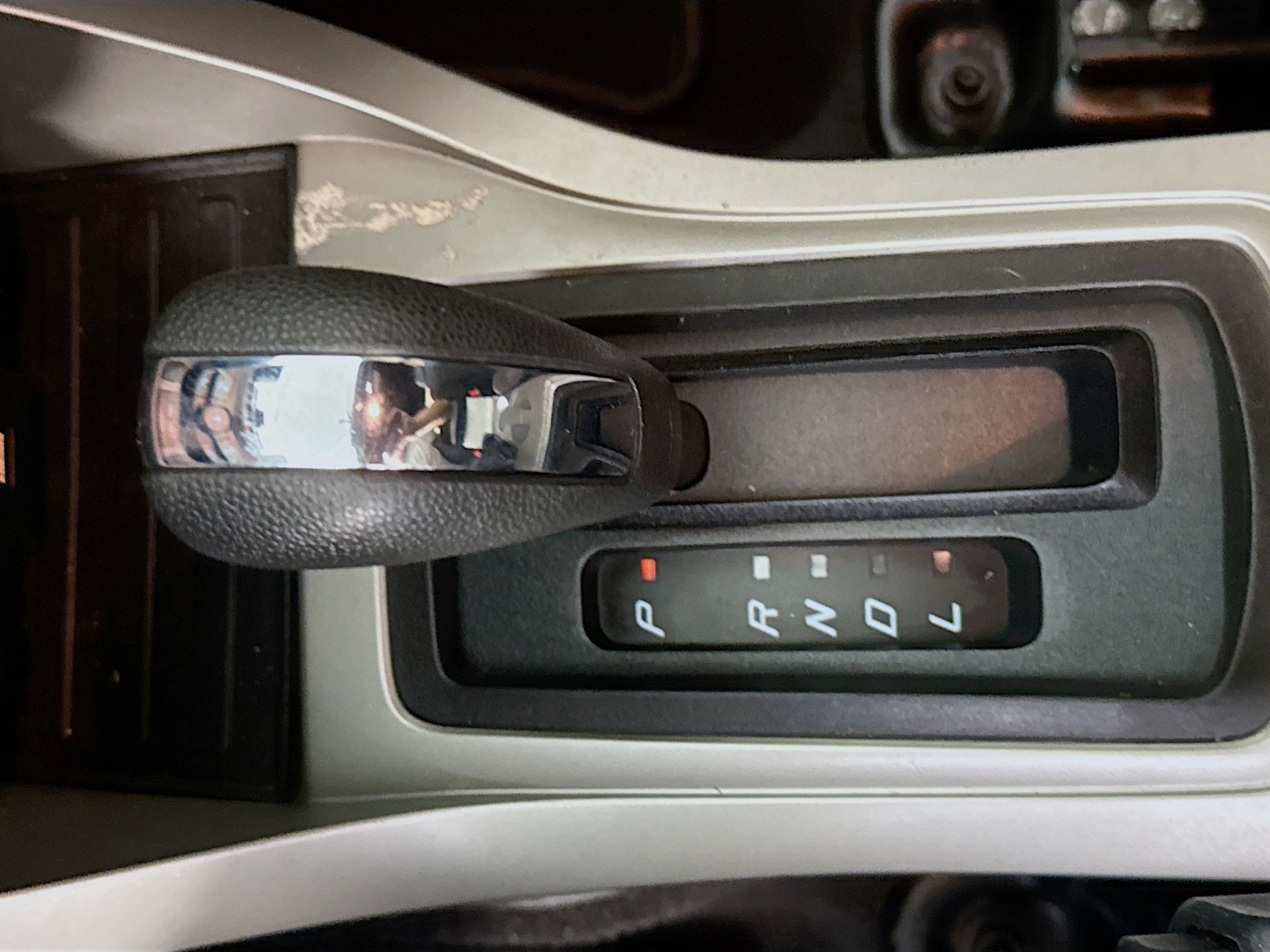Used 2010 Ford Focus SE FWD image 17