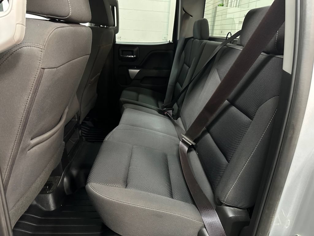 Used 2017 Chevrolet Silverado 1500 LT w/ Redline Edition AWD/4WD image 22