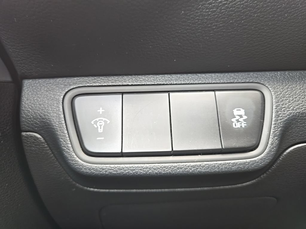 Certified 2024 Kia Forte LXS FWD image 19