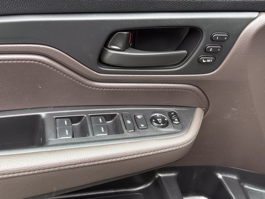 Used 2019 Honda Odyssey EX-L image 13