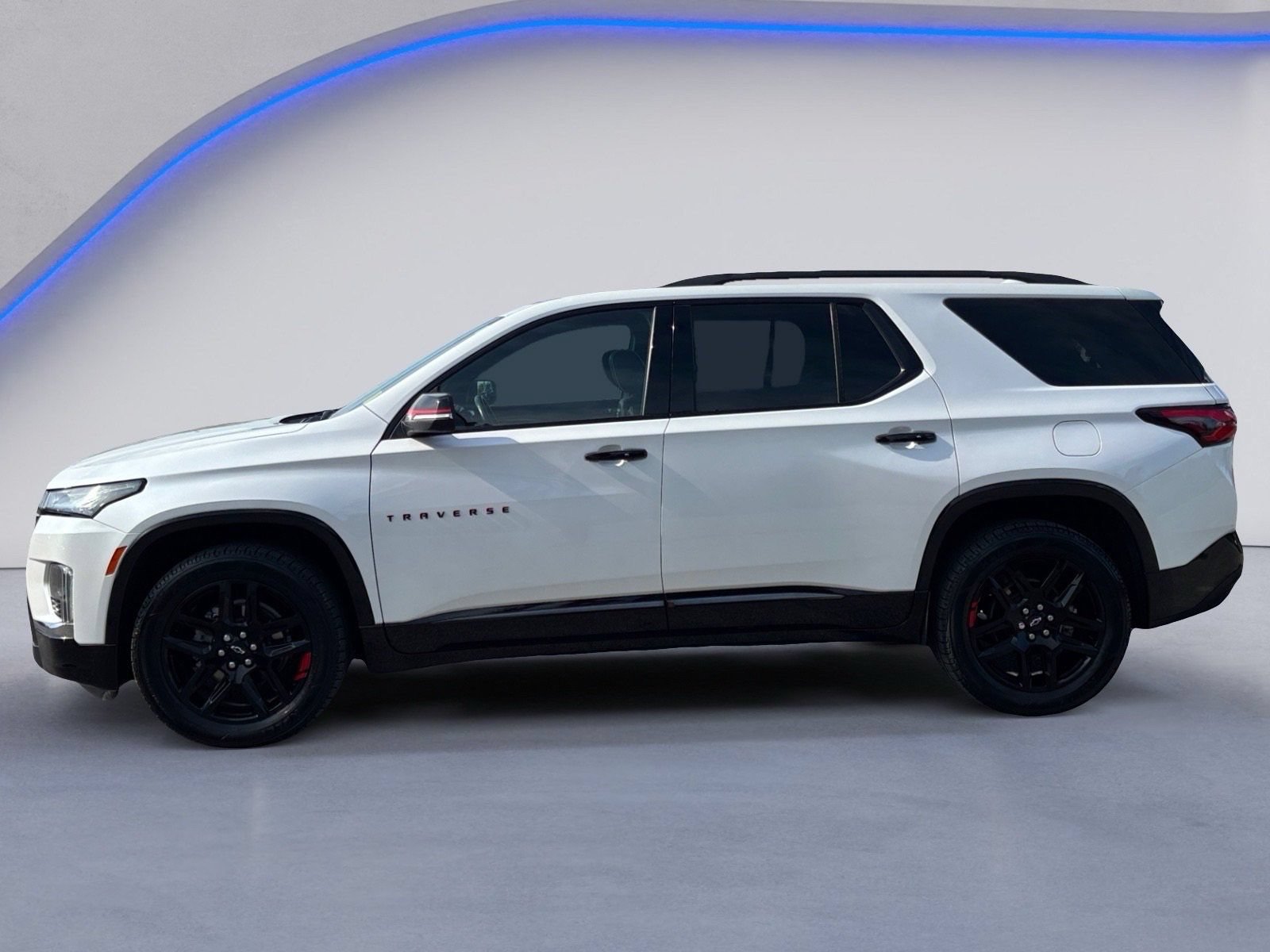 Used 2022 Chevrolet Traverse Premier w/ Redline Edition FWD image 15