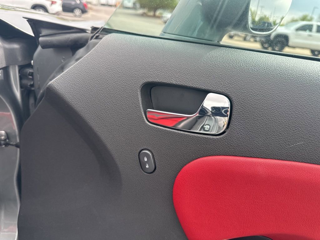 Used 2007 Saturn Sky Red Line RWD image 23