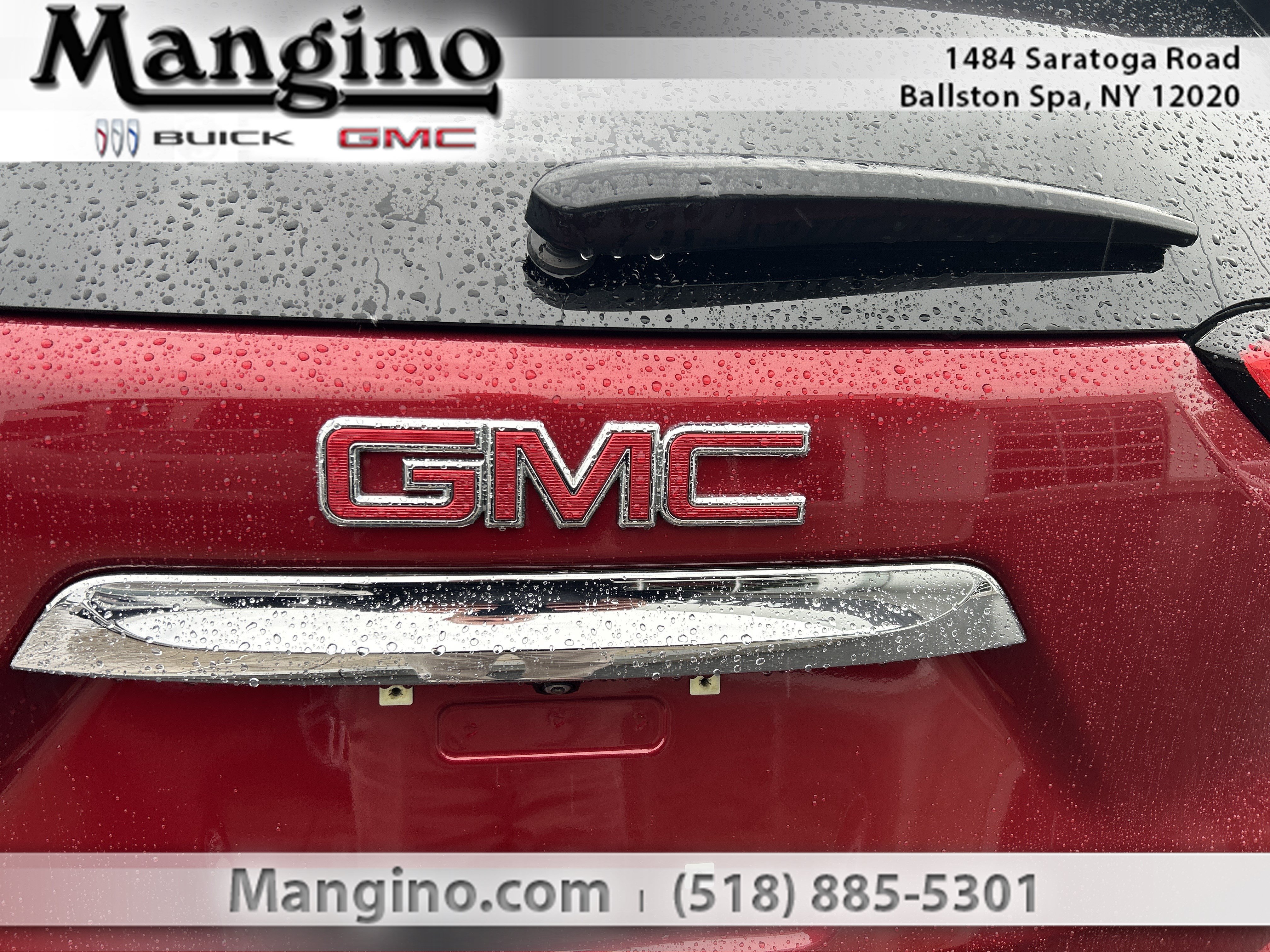 Used 2020 GMC Terrain Denali w/ Denali Premium Package AWD/4WD image 1