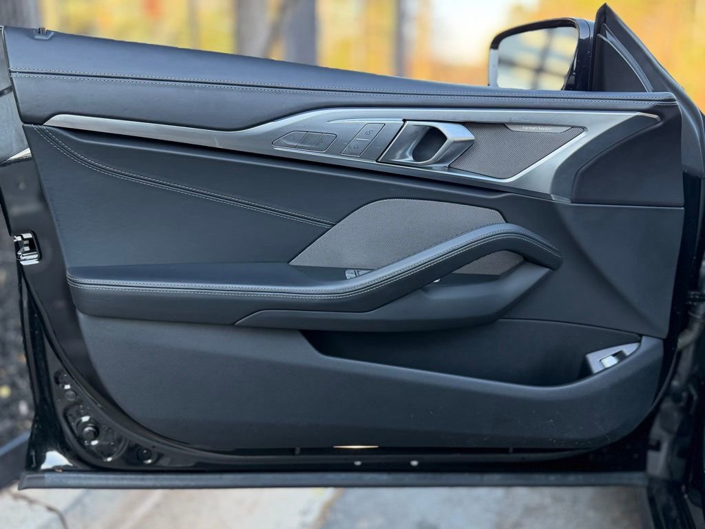 Used 2025 BMW 840i w/ M Sport Professional Package image 27