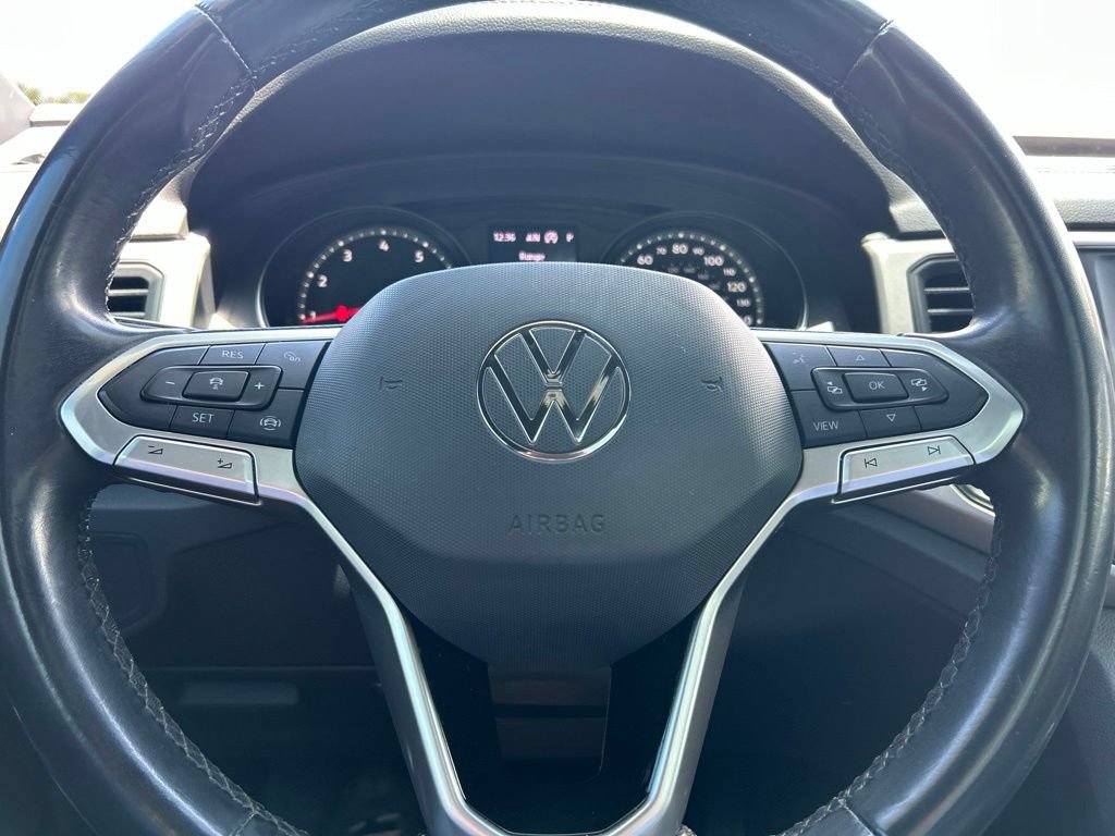 Used 2020 Volkswagen Atlas Cross Sport SE w/ Panoramic Sunroof Package FWD image 25