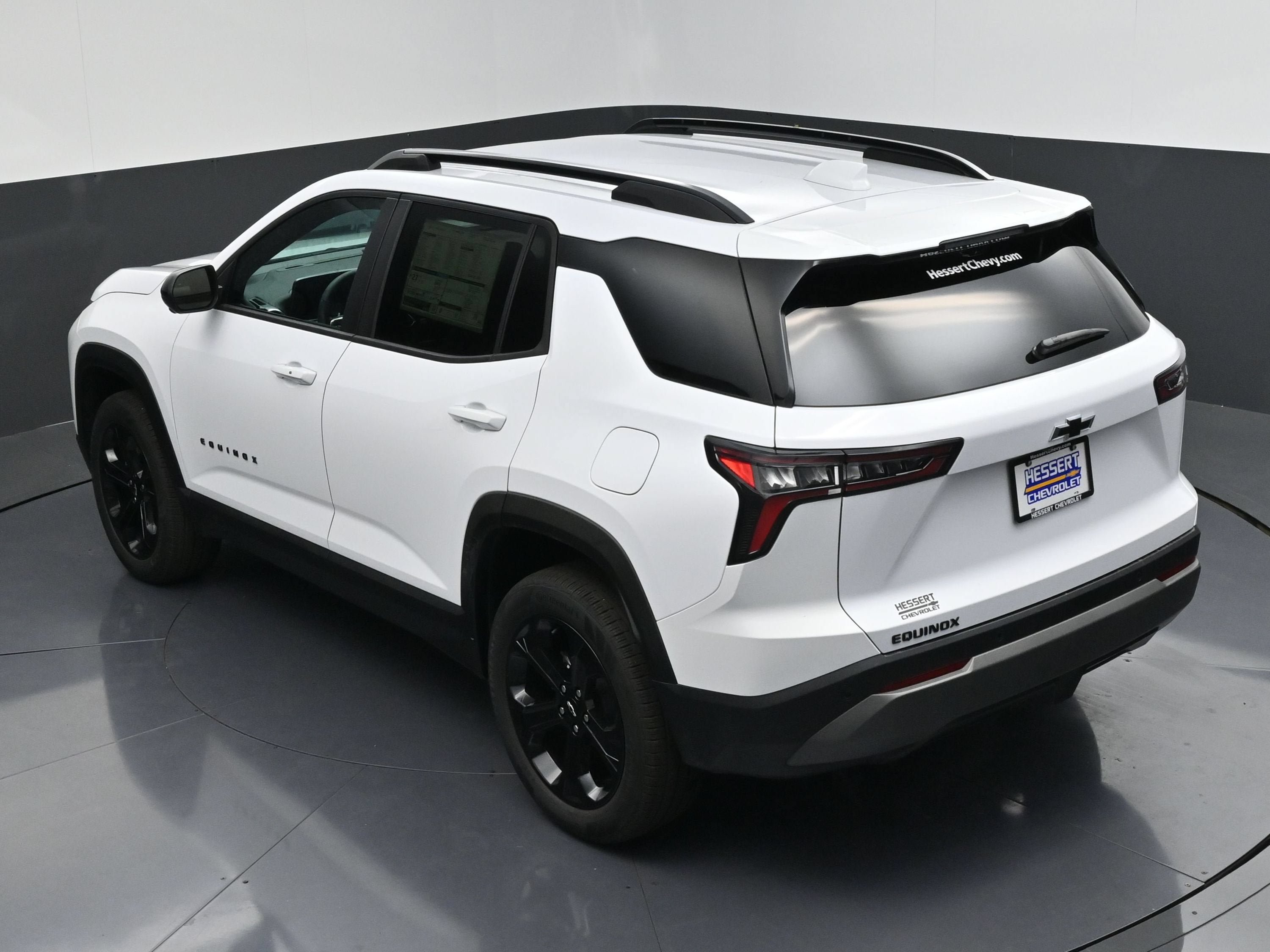 New 2027 Chevrolet Equinox LT w/ Convenience Package II FWD image 50