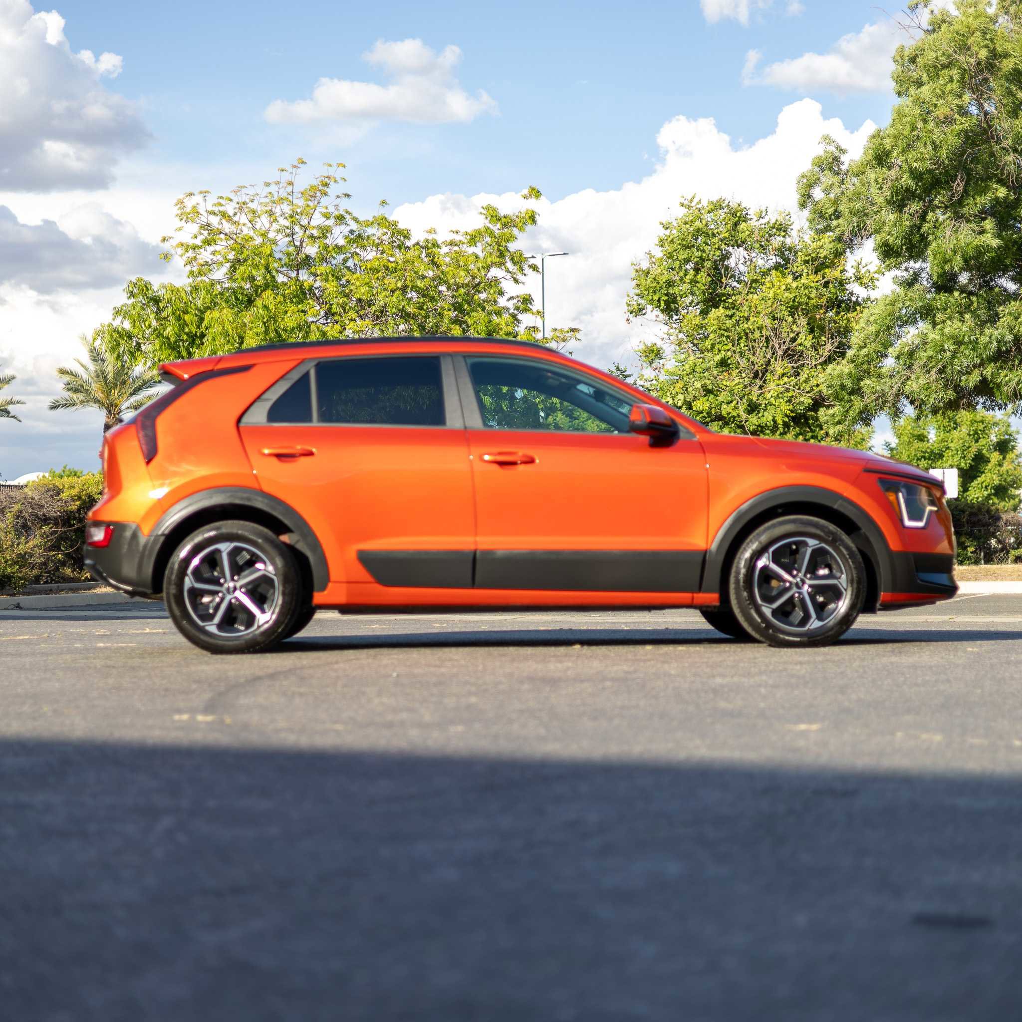 Used 2023 Kia Niro EX image 8