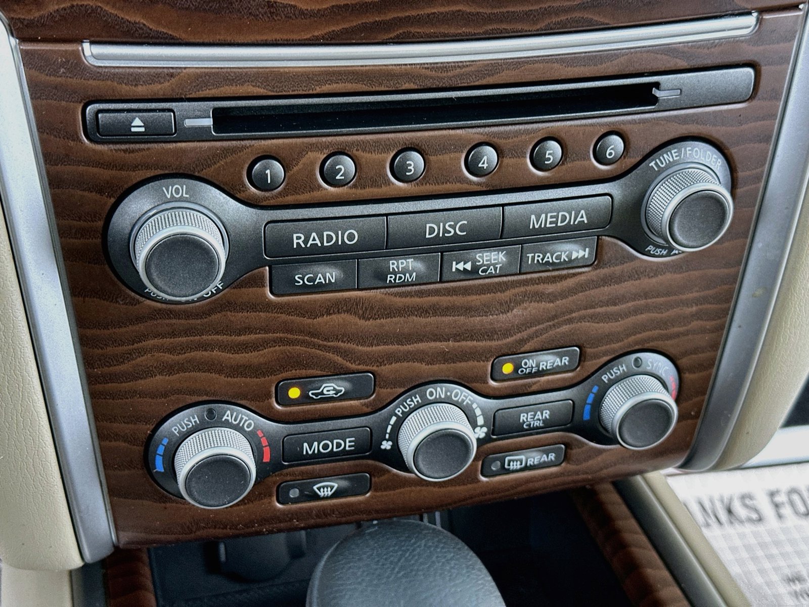 Used 2020 Nissan Pathfinder Platinum AWD/4WD image 20