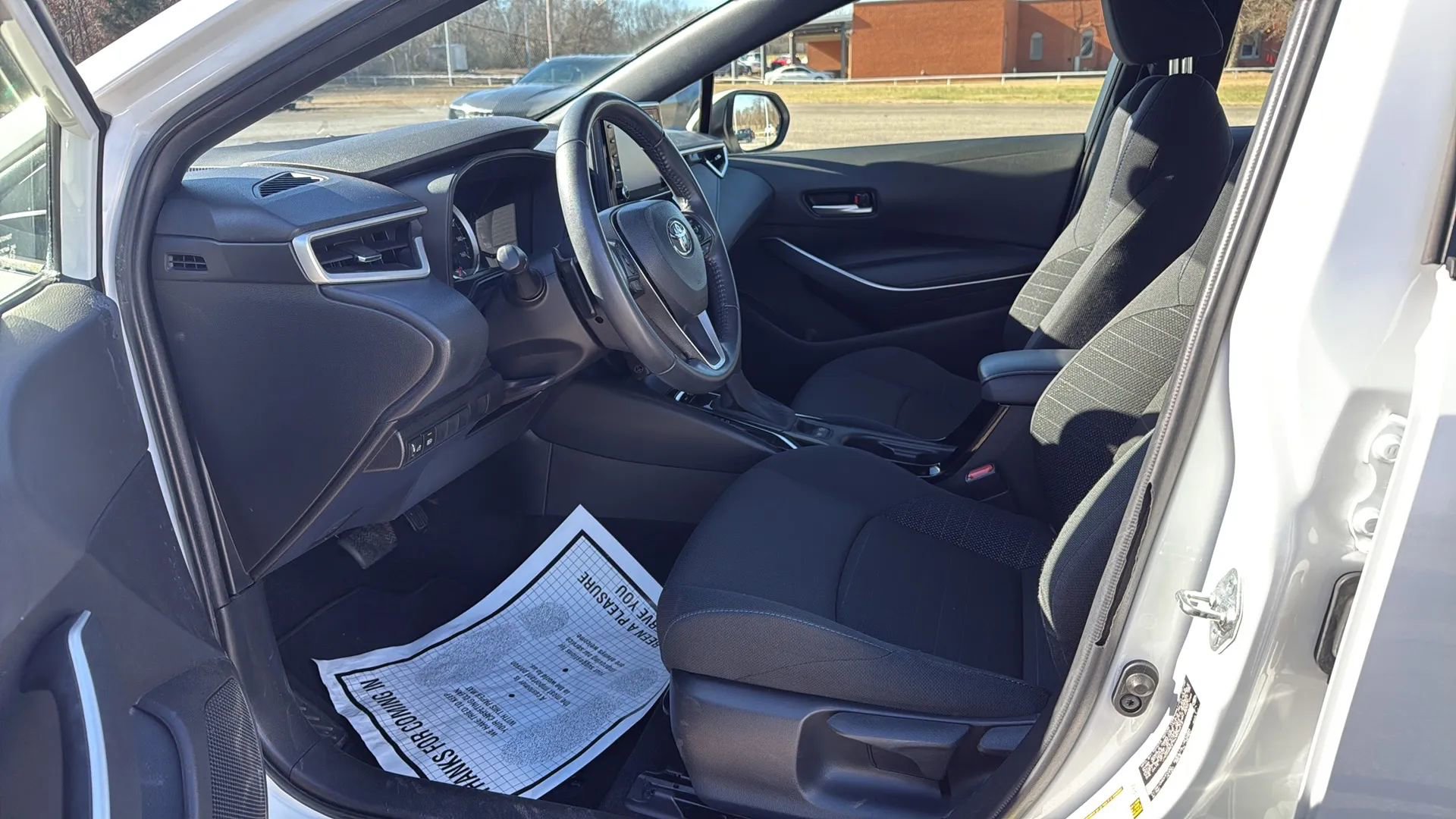 Used 2022 Toyota Corolla SE FWD image 12