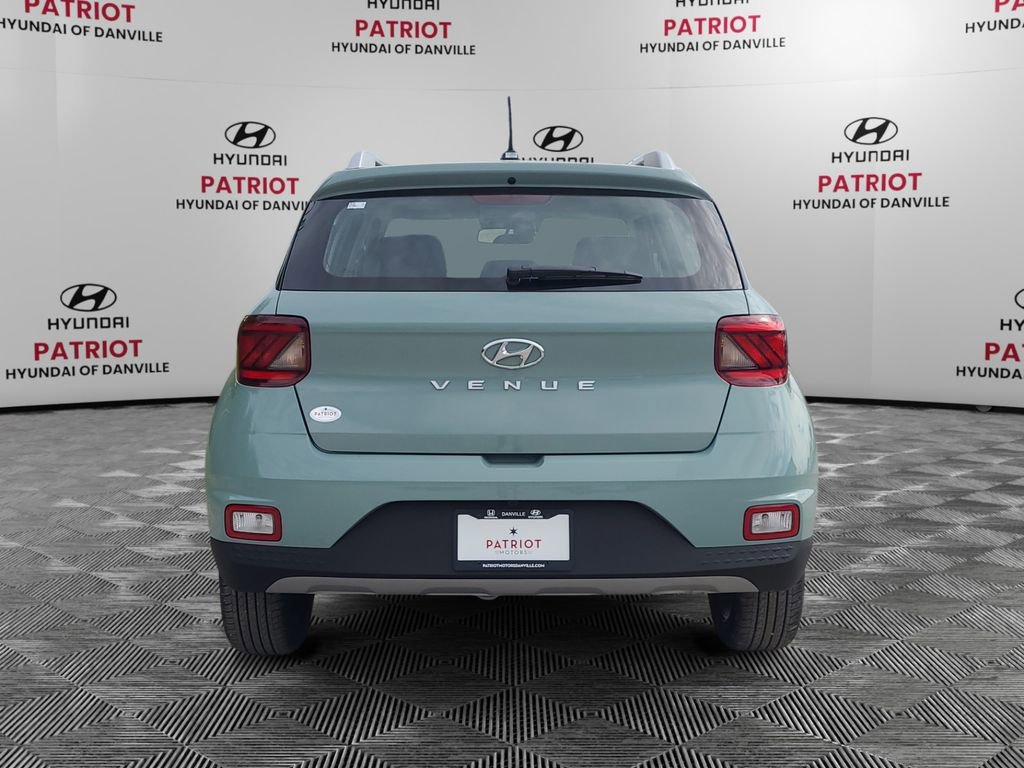 New 2026 Hyundai Venue SEL FWD image 4