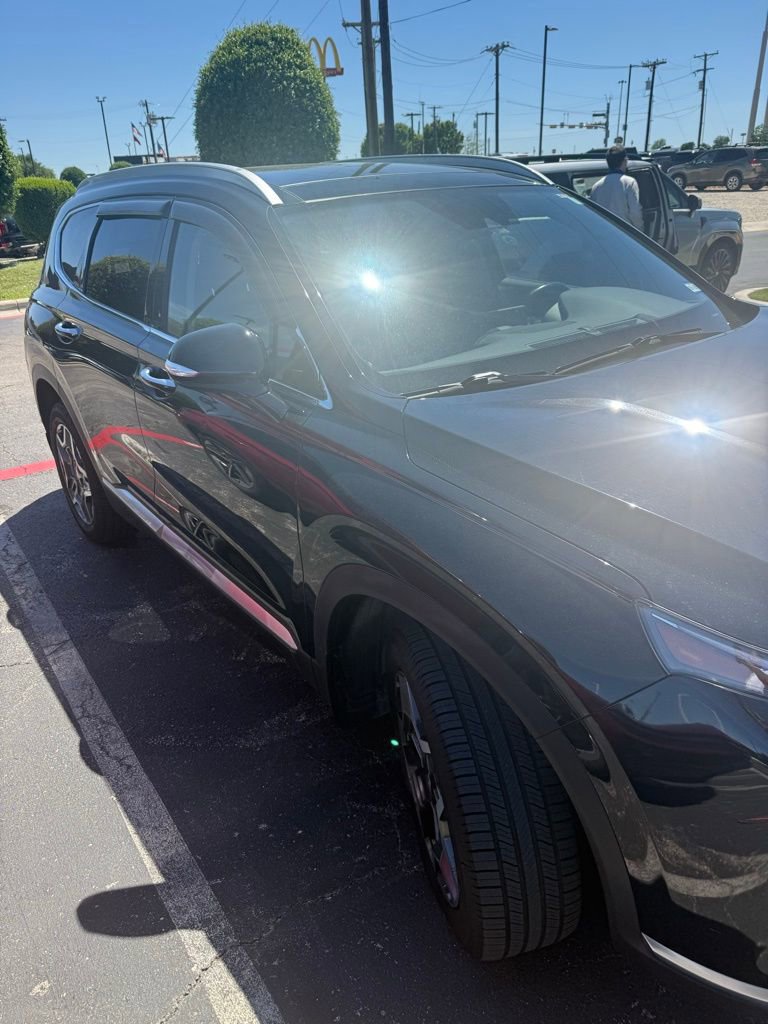 Used 2021 Hyundai Santa Fe SEL Premium image 2