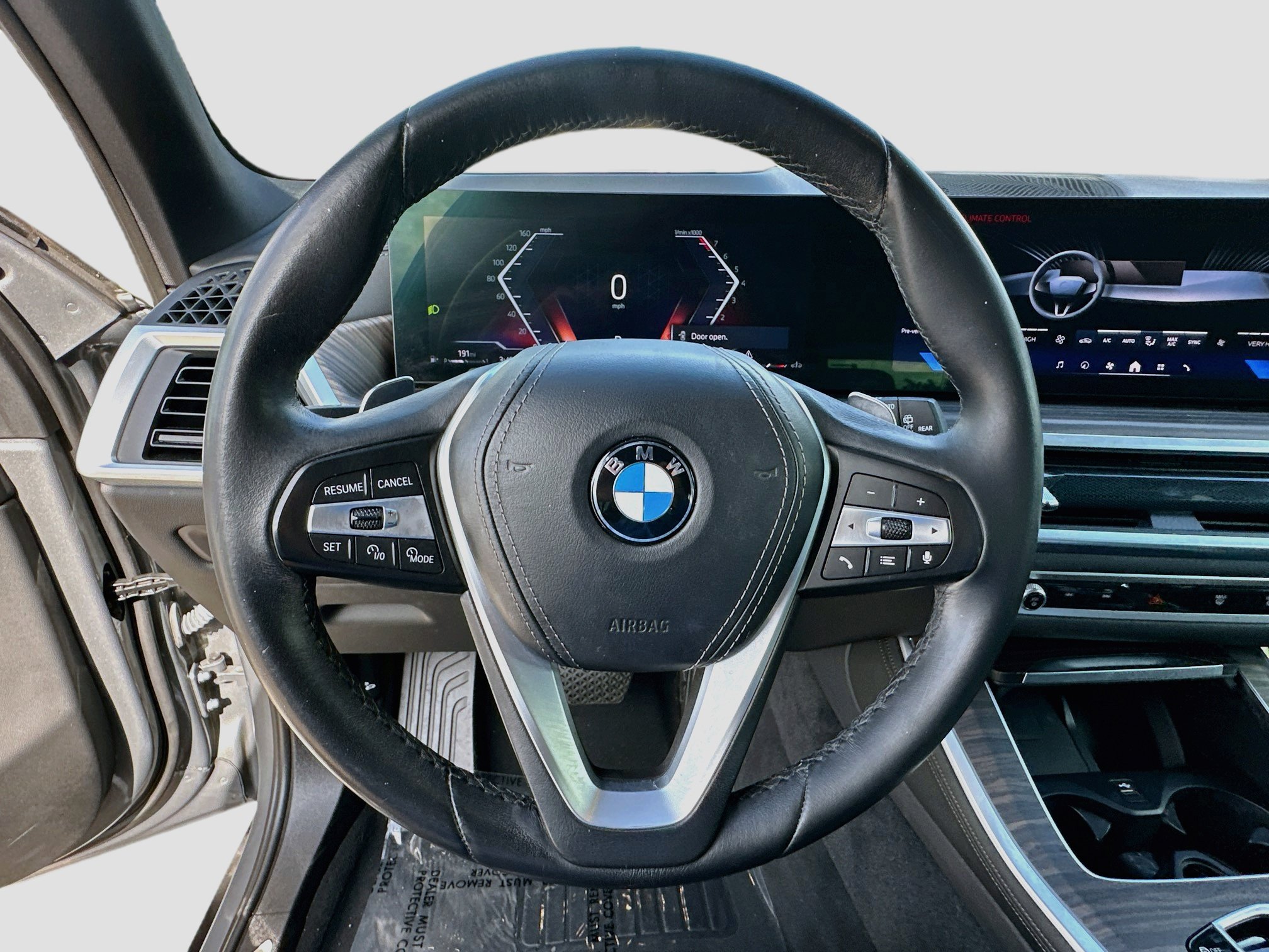 Certified 2024 BMW X5 xDrive40i w/ Parking Assistance Package AWD/4WD image 11