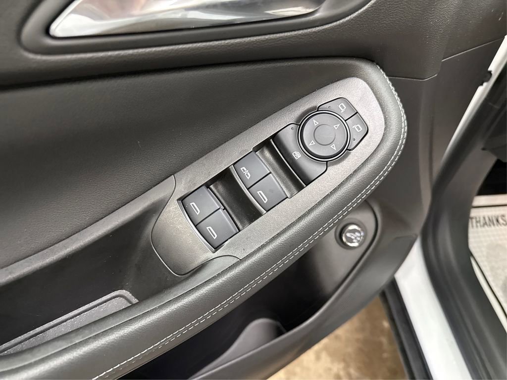 Used 2025 Buick Encore GX Preferred image 35