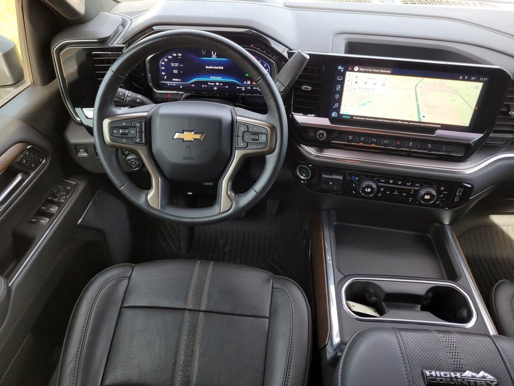 Used 2024 Chevrolet Silverado 3500 High Country w/ Technology Package image 14