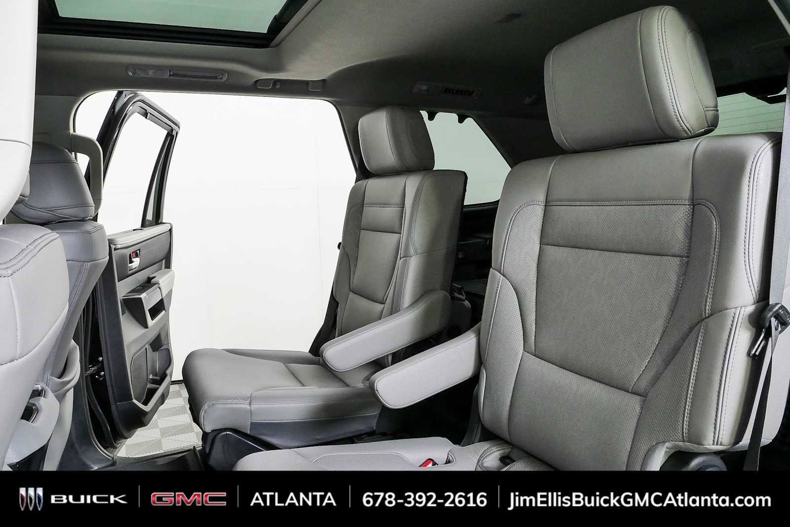 Used 2024 Toyota Sequoia Limited w/ Tow Technology Package AWD/4WD image 19