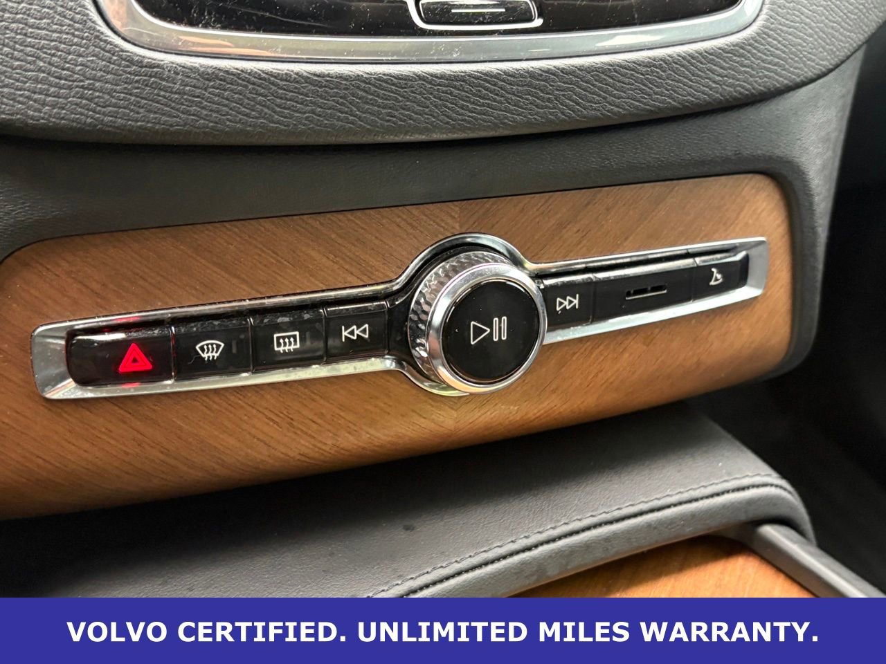 Certified 2024 Volvo XC90 B6 Plus w/ Protection Package Premier AWD/4WD image 22