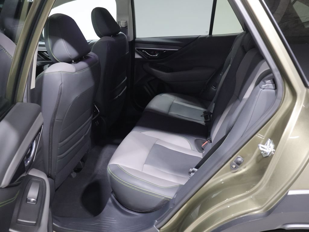 Used 2025 Subaru Outback Onyx Edition AWD/4WD image 18