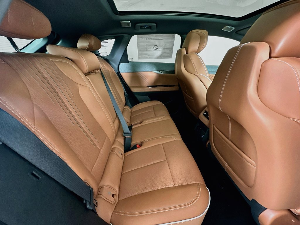 New 2027 Cadillac Optiq Premium Luxury w/ LPO, Floor Liner Package AWD/4WD image 36