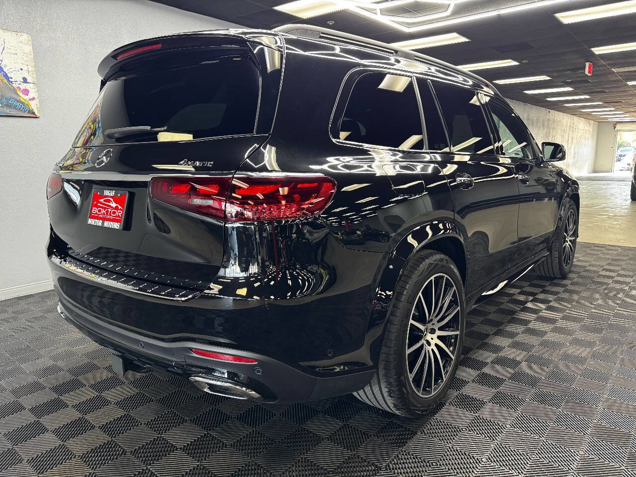 Used 2025 Mercedes-Benz GLS 450 4MATIC image 12