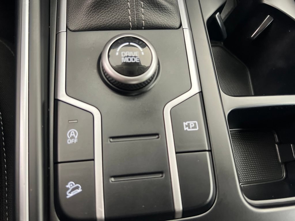 Certified 2022 Kia Sorento LX FWD image 48