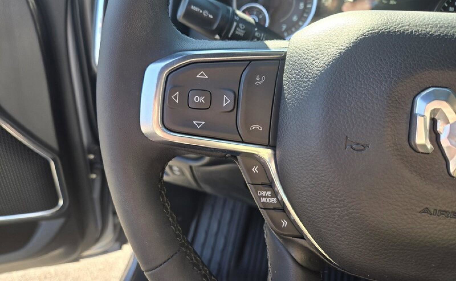 Used 2025 RAM 1500 Laramie image 11