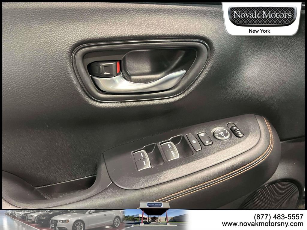 Used 2024 Honda HR-V Sport image 17