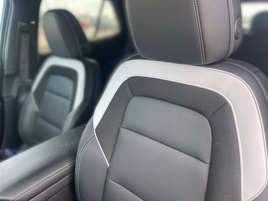 Used 2024 Chevrolet Blazer EV LT AWD/4WD image 18