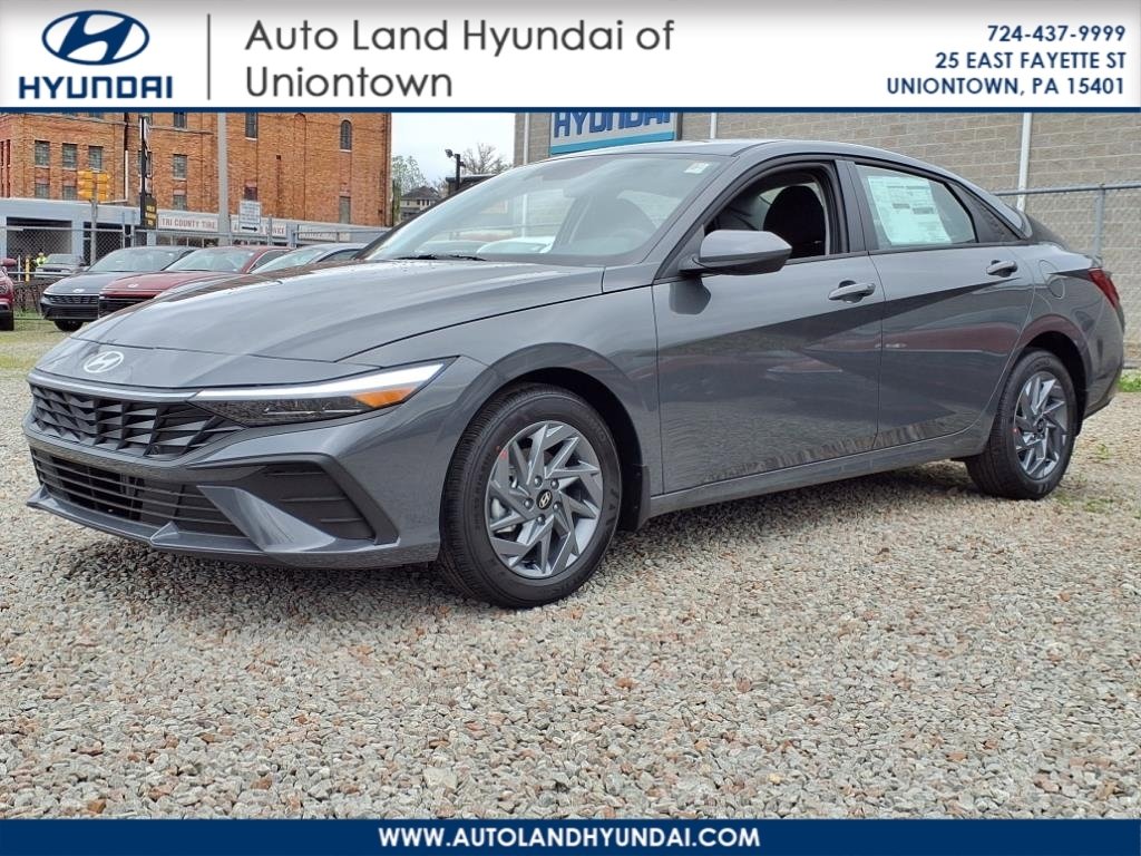 New 2025 Hyundai Elantra Blue