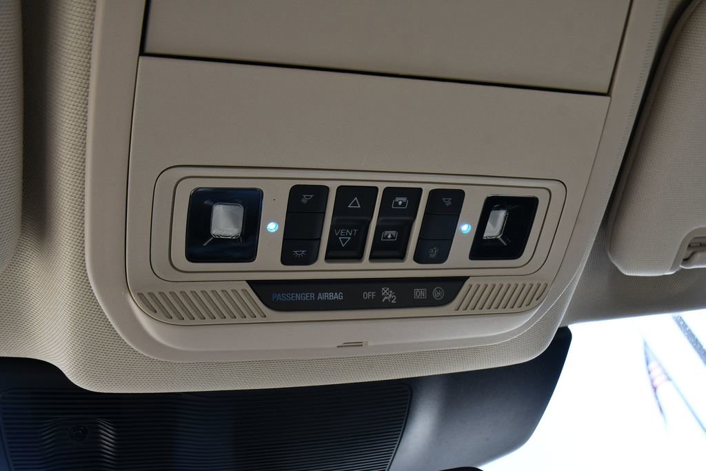 Used 2023 Ford Explorer Platinum w/ Technology Package AWD/4WD image 38