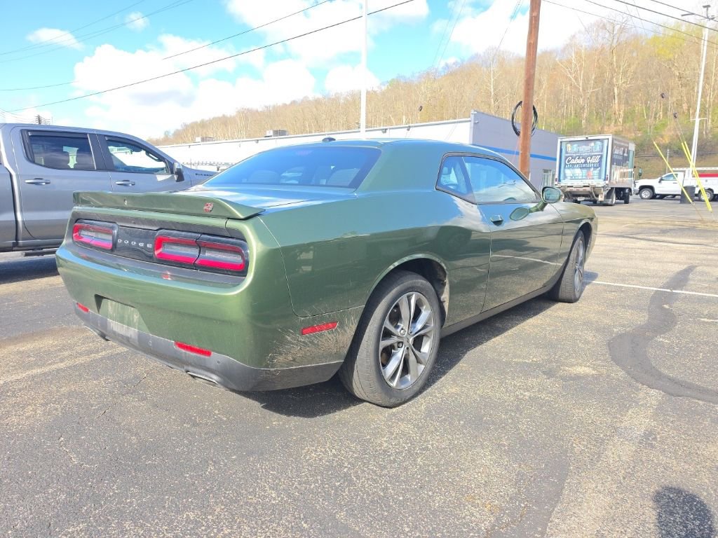 Used 2021 Dodge Challenger SXT w/ Driver Convenience Group image 4