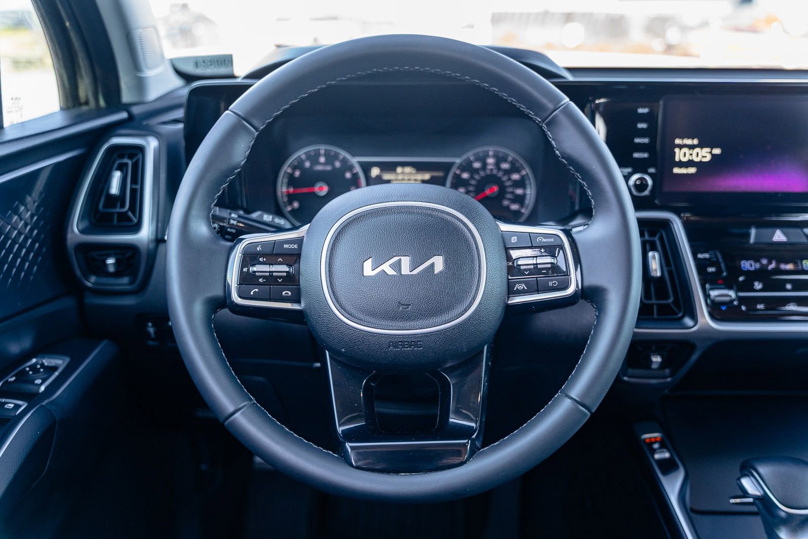 Used 2023 Kia Sorento S w/ Panoramic Sunroof Package image 23