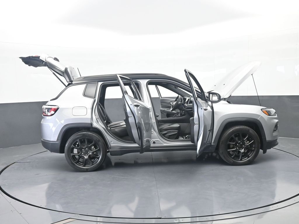 Used 2022 Jeep Compass Latitude FWD image 67