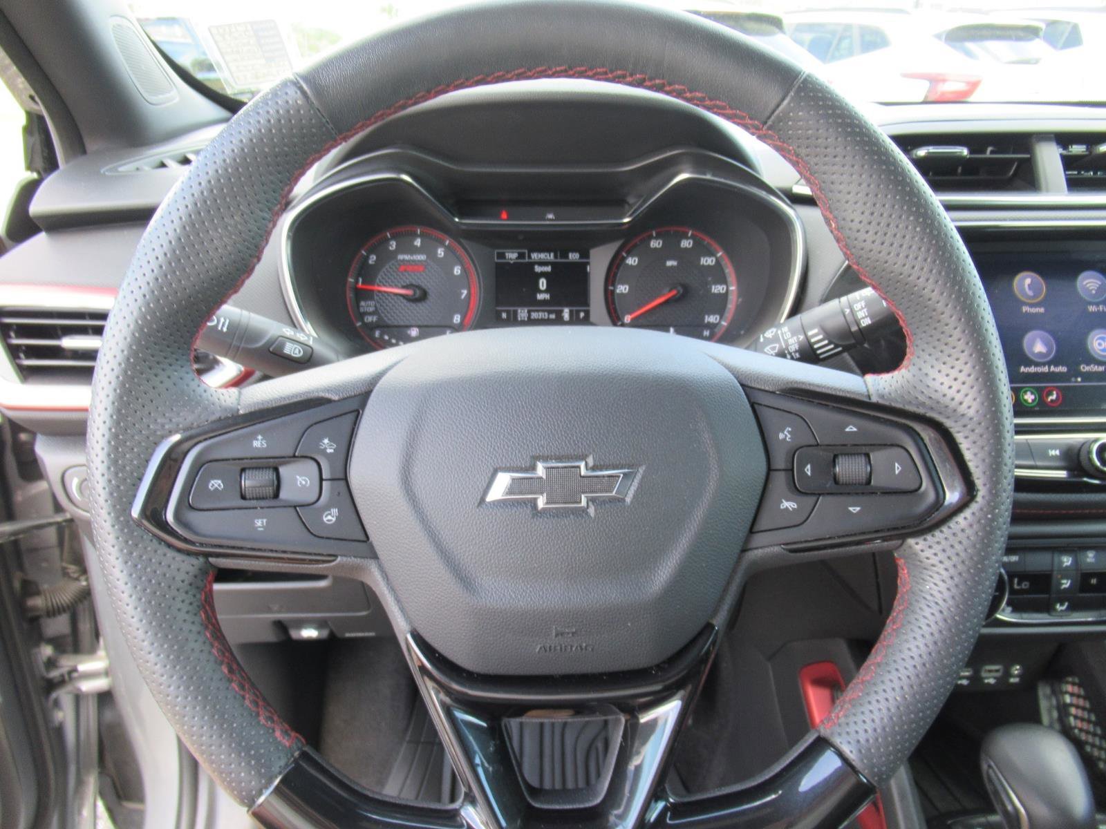 Used 2023 Chevrolet TrailBlazer RS w/ Sun and Liftgate Package AWD/4WD image 19