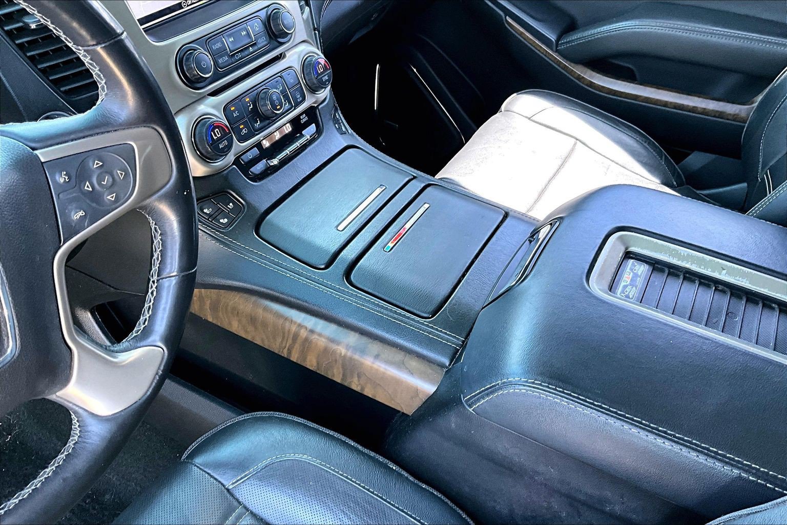 Used 2018 GMC Yukon XL Denali w/ Open Road Package RWD image 13
