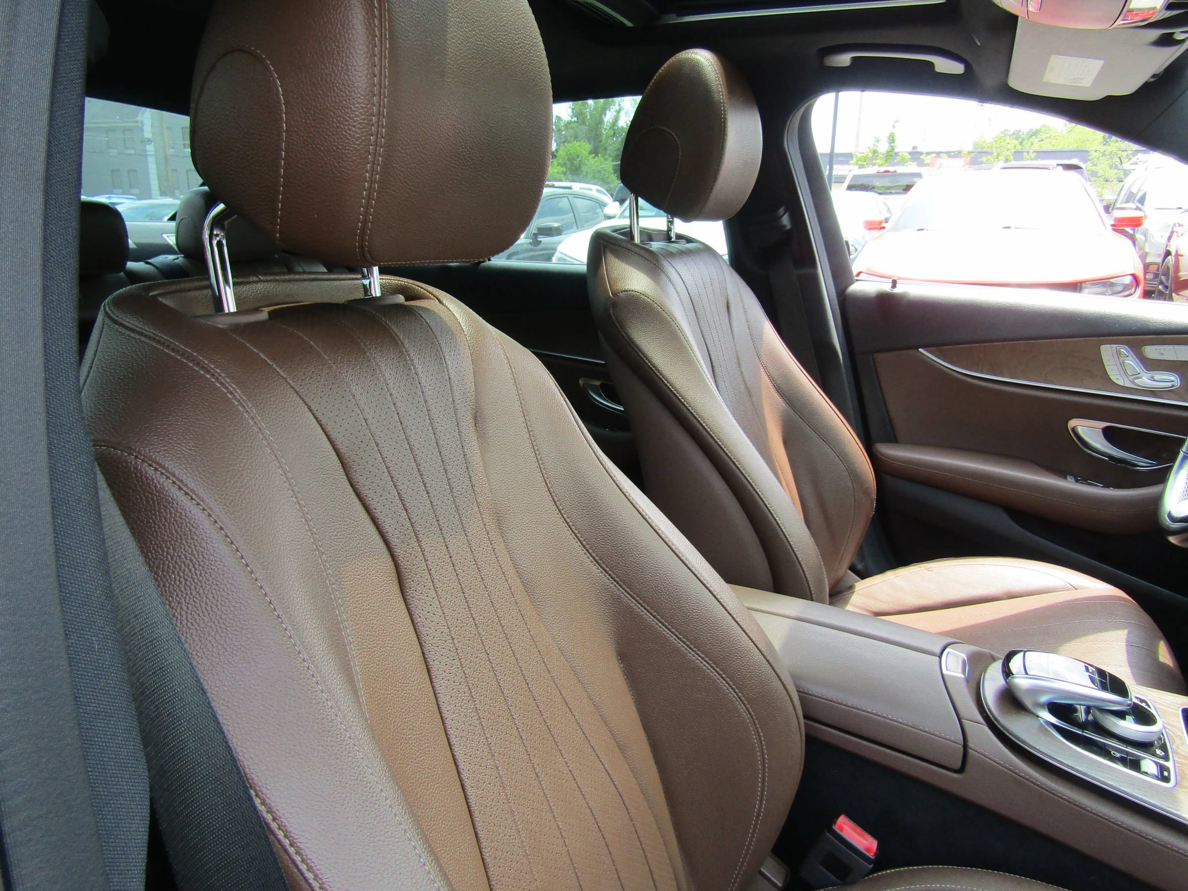 Used 2018 Mercedes-Benz E 300 4MATIC w/ Premium 1 Package image 14