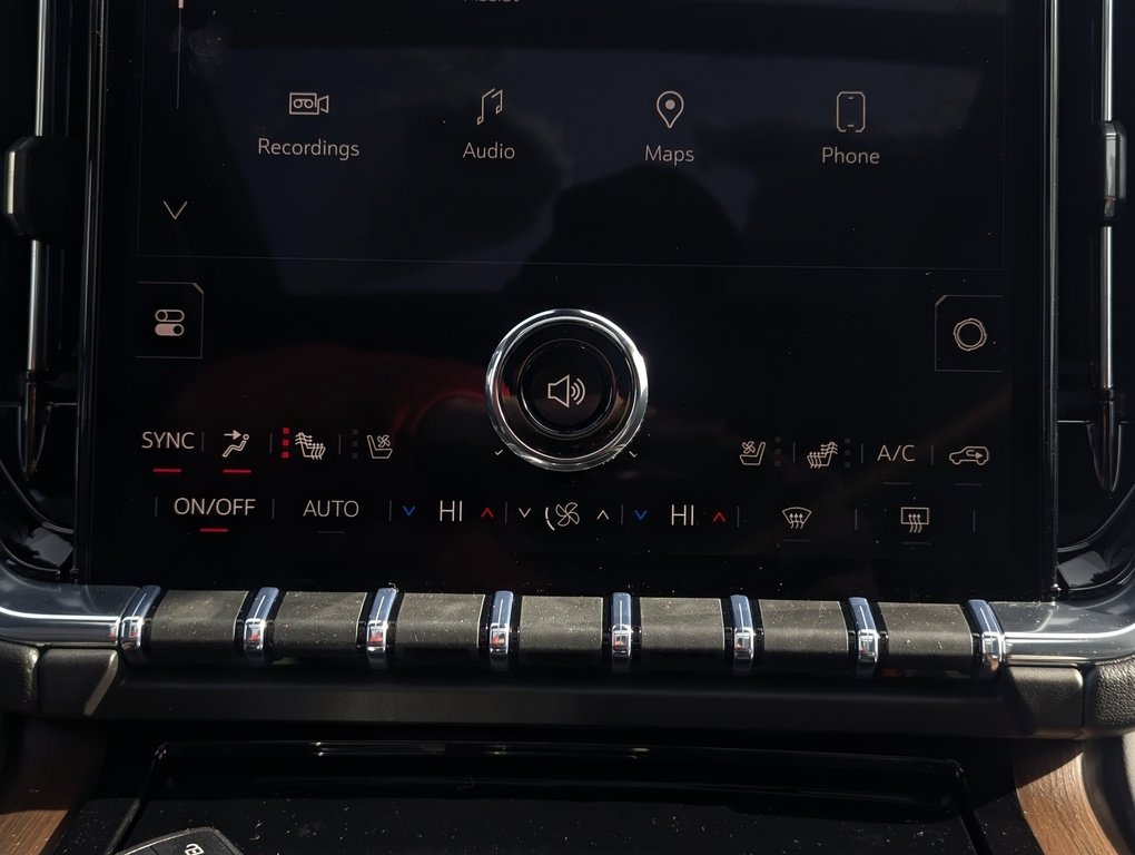 New 2026 GMC Yukon Denali w/ Sun & Power Step Package image 28