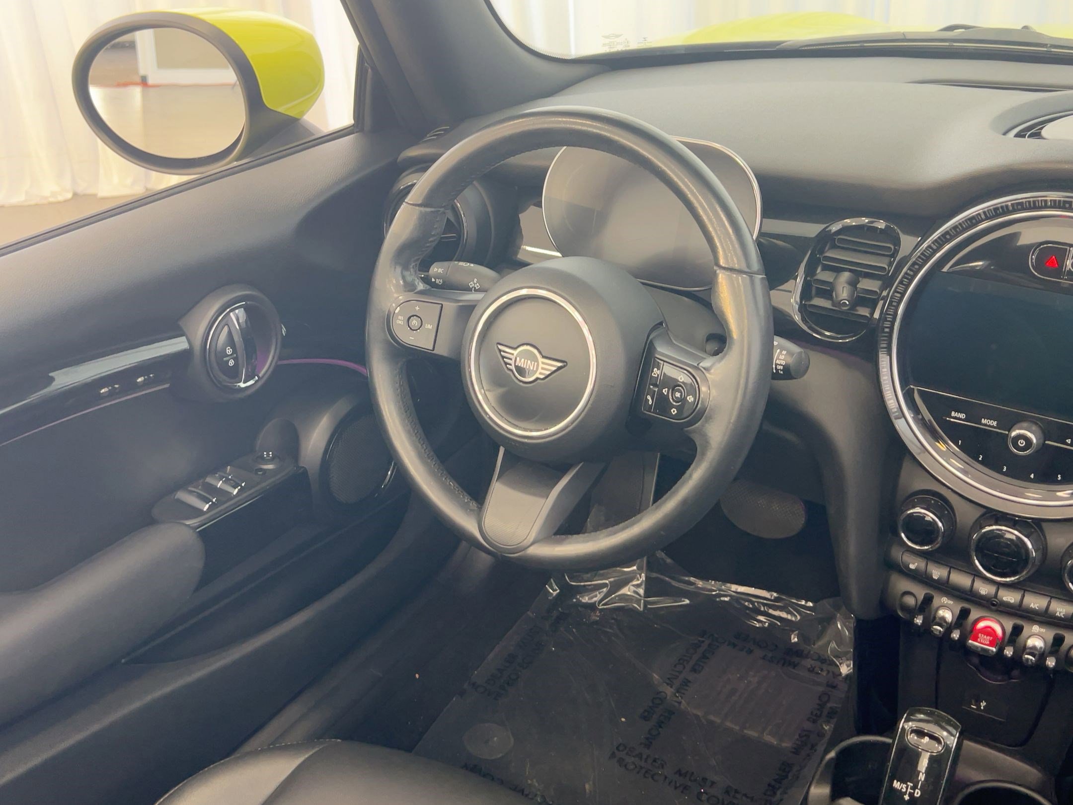 Used 2022 MINI Cooper Convertible image 26