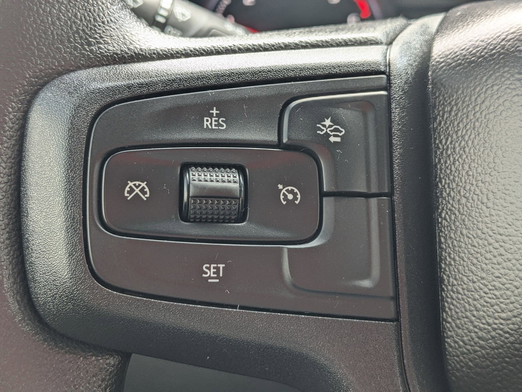 Certified 2025 Chevrolet Silverado 1500 Custom Trail Boss w/ LPO, Dark Essentials Package image 17